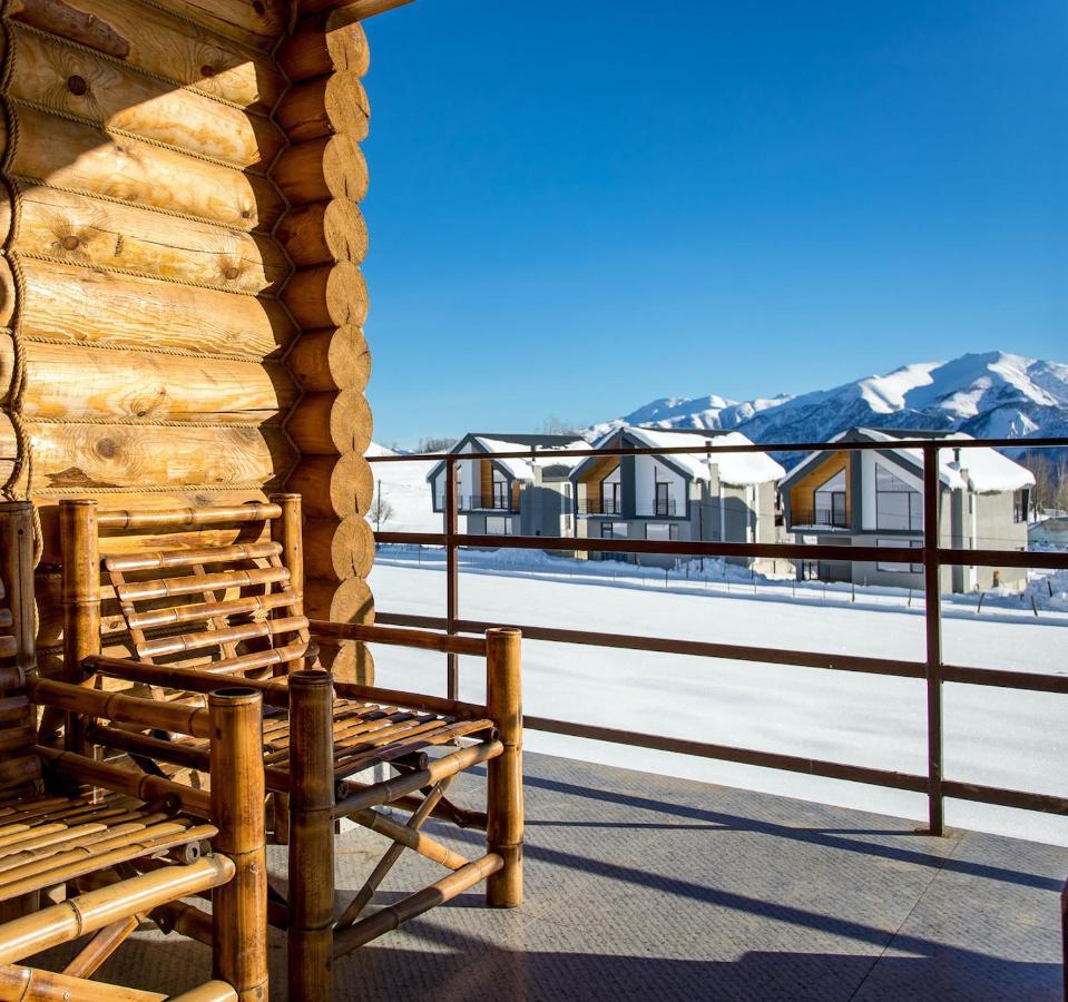 Snow Time Eco Chalet グダウリ エクステリア 写真